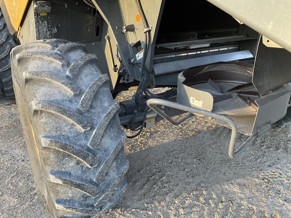Cat Lexion 580R 2wd Combine