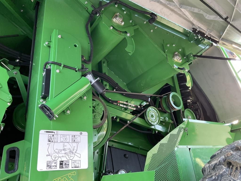 2014 John Deere S680 2wd Combine