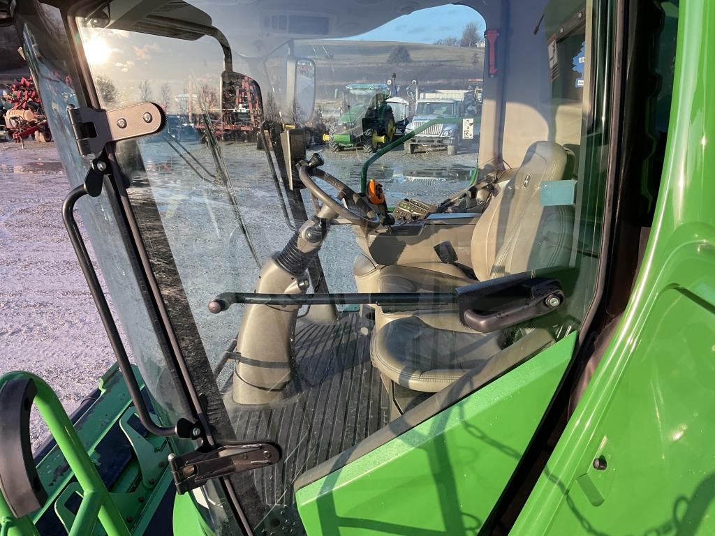 2014 John Deere S680 2wd Combine