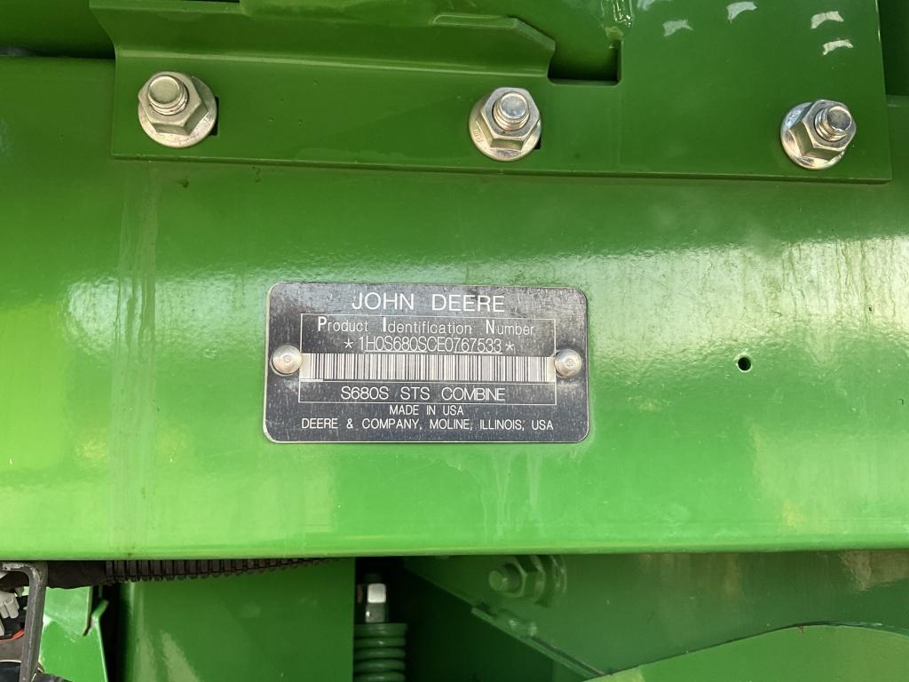 2014 John Deere S680 2wd Combine