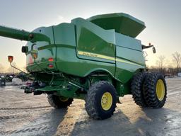 2014 John Deere S680 2wd Combine