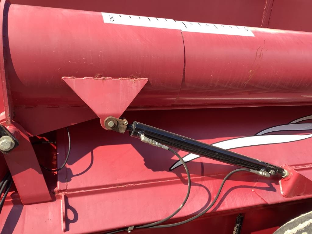 2006 Demco 1050 Grain Cart