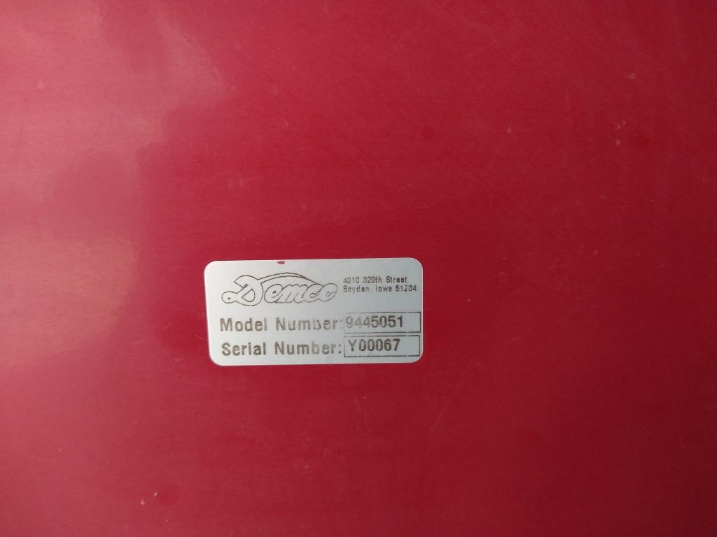 2006 Demco 1050 Grain Cart