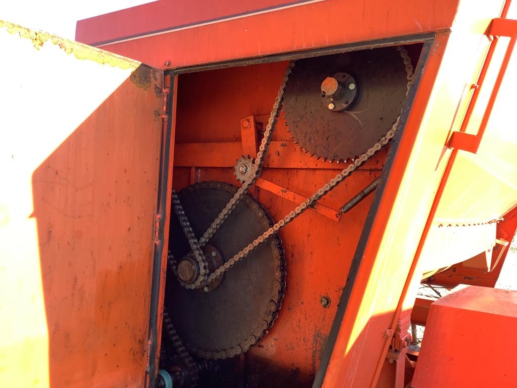 Oswalt 280H Feed Mixer