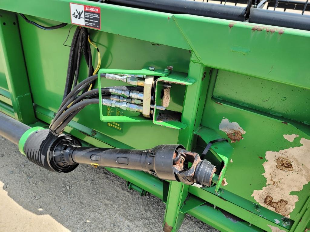 2005 John Deere 630F Grain Platform