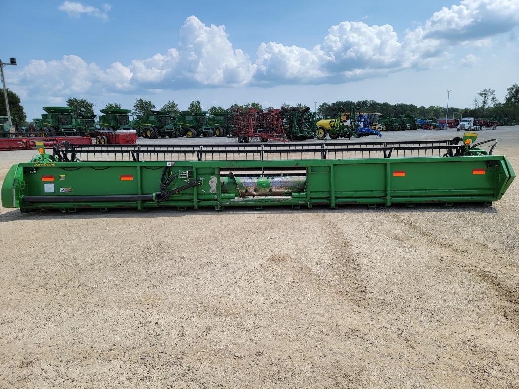 2005 John Deere 630F Grain Platform