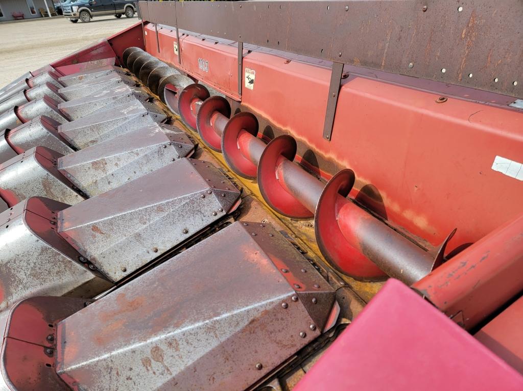 Case IH 1083 8R30 Corn Head