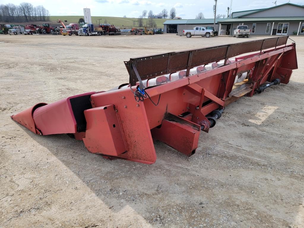 Case IH 1083 8R30 Corn Head