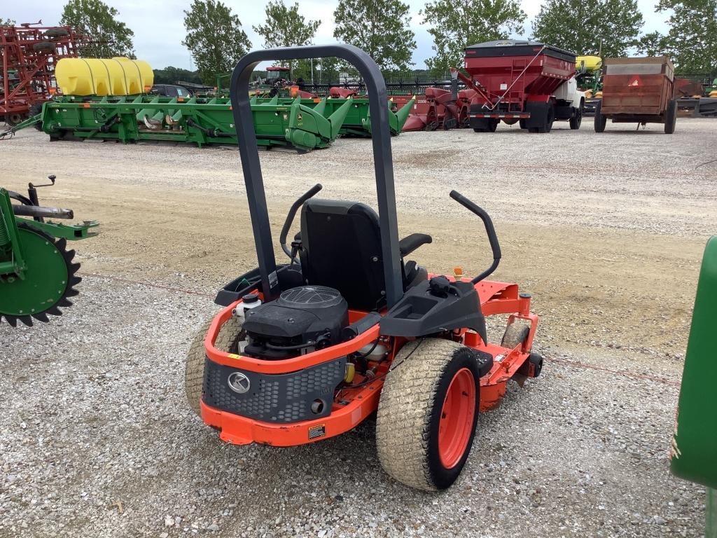 Kubota ZD1221 Lawn Mower