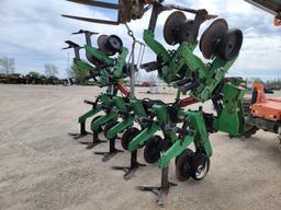 Sukup 4200 Folding Cultivator