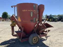 New Holland 352 Grinder Mixer