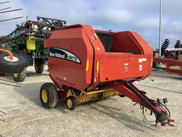 2004 New Holland BR770 Round Baler