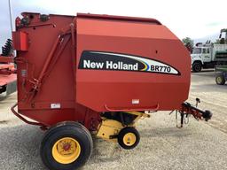 2004 New Holland BR770 Round Baler