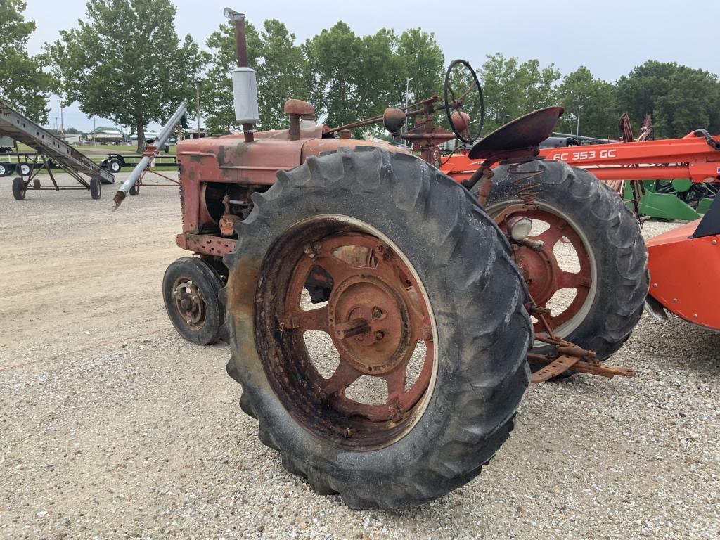 1953 Farmall Super M