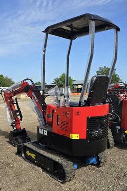 Mini Excavator w/ 16" Digging Bucket