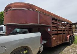 1996 Hale Horse Trailer w/ Storage in the Neck