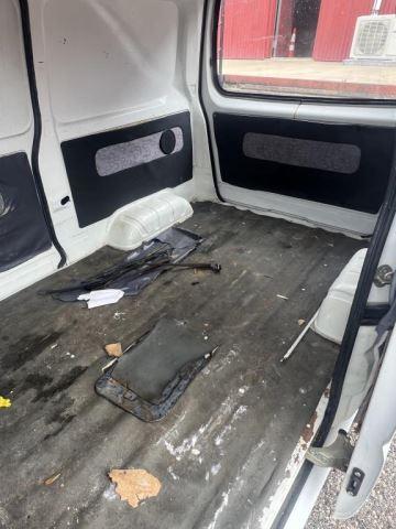 Van Go C1000A Compact Van