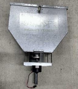 Wildlife Feeder