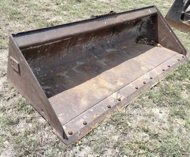 CAT Skid Steer Bucket - 72"