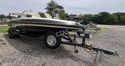 2002 Tracker 18' Fishing & Ski Boat w/