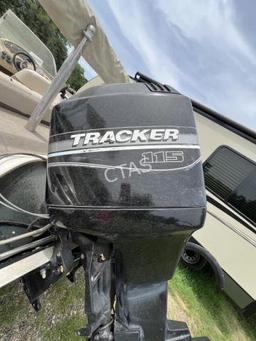 2002 Tracker 18' Fishing & Ski Boat w/