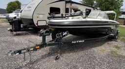 2002 Tracker 18' Fishing & Ski Boat w/