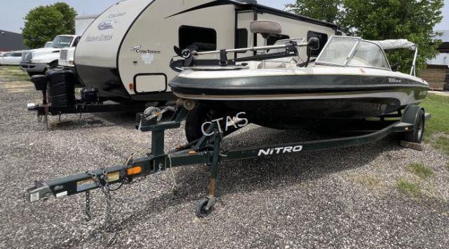 2002 Tracker 18' Fishing & Ski Boat w/