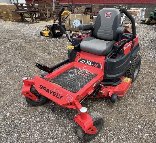 Gravely ZT XL 42" Zero Turn Mower
