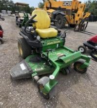John Deere Z Trak Z720E Zero Turn Mower