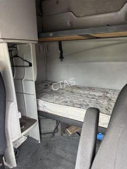2007 Volvo VNL670