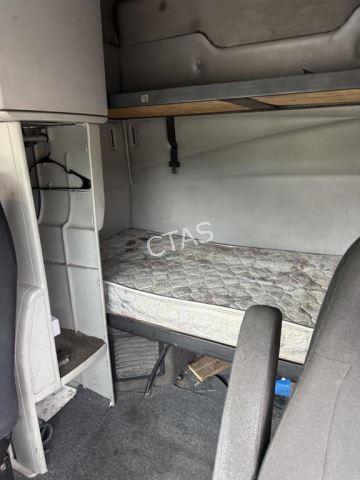 2007 Volvo VNL670