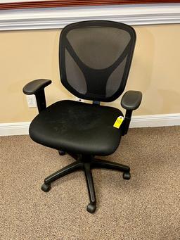 B- Adjustable Office Chair with Ventilated Back Rest
