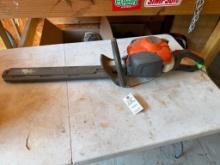 Husqvarna 122HD45 Hedge Trimmer