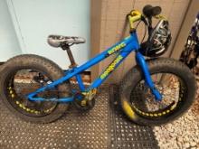 Mongoose Kong Fat Tire Kids Mountain Bike