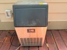 Free Village HZB-45 Ice Maker