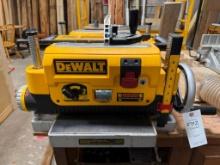 DeWalt DW735 13" Thickness Planer