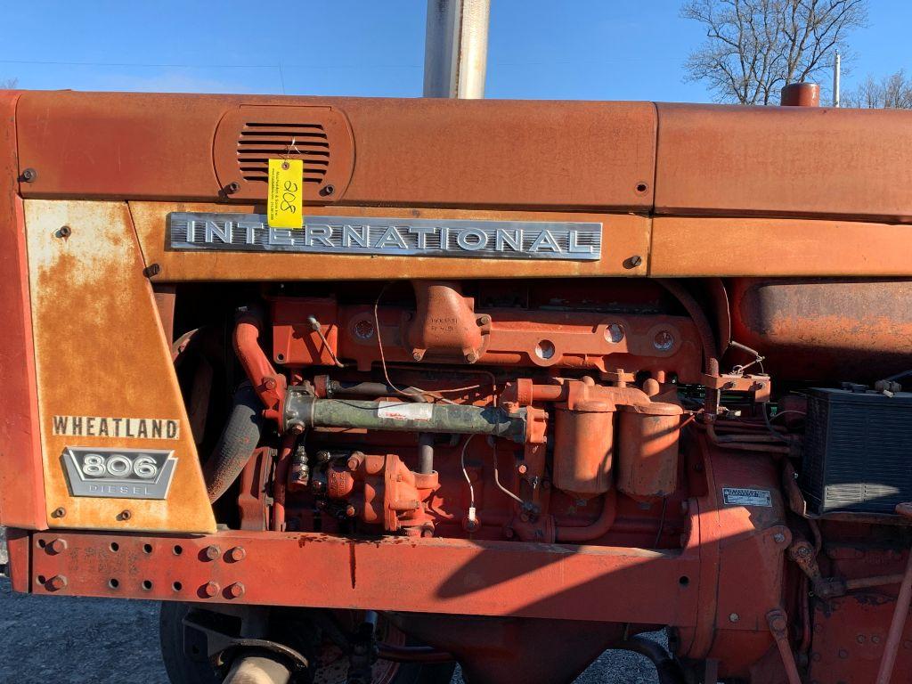208 International 806 Wheatland Tractor