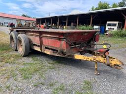 3536 New Holland 680 Manure Spreader