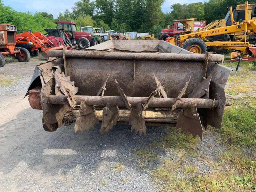 3536 New Holland 680 Manure Spreader