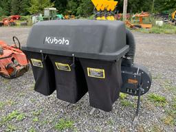 6596 Kubota 3pt Hitch Bagger