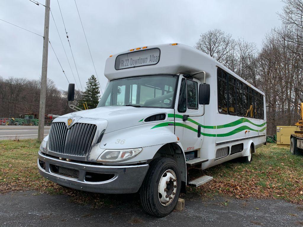 6611 2011 El Dorado MaxxForce 7 Bus