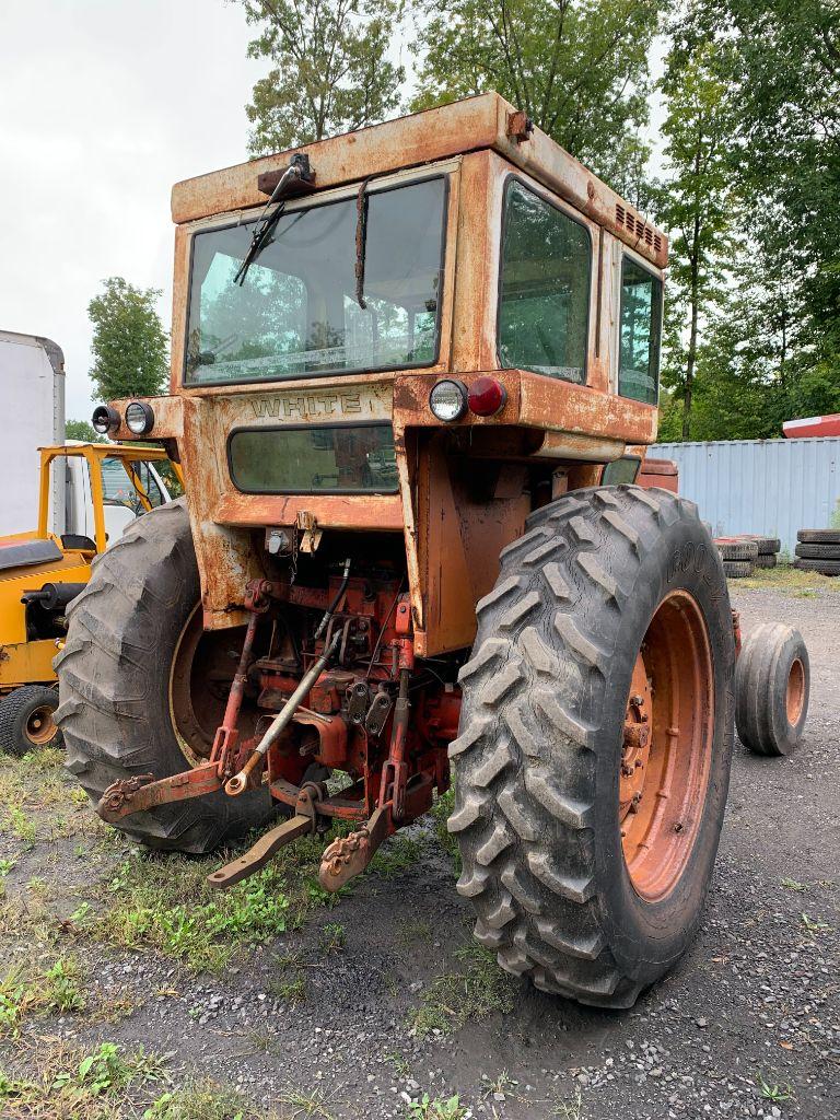 6614 Cockshutt 1755 Tractor