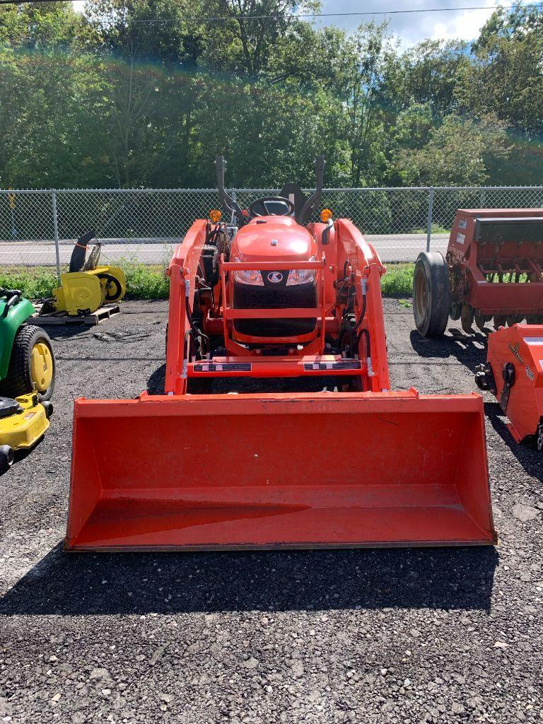 6642 Kubota L3800 Tractor