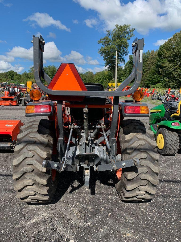 6642 Kubota L3800 Tractor