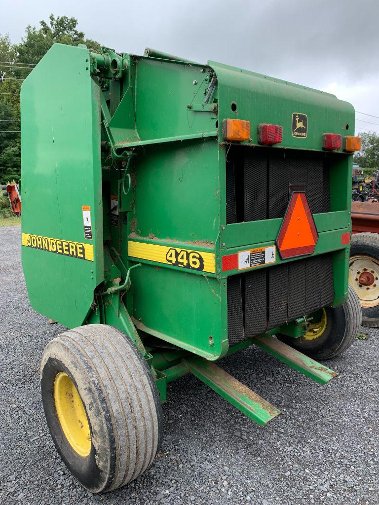 6659 John Deere 446 Round Baler