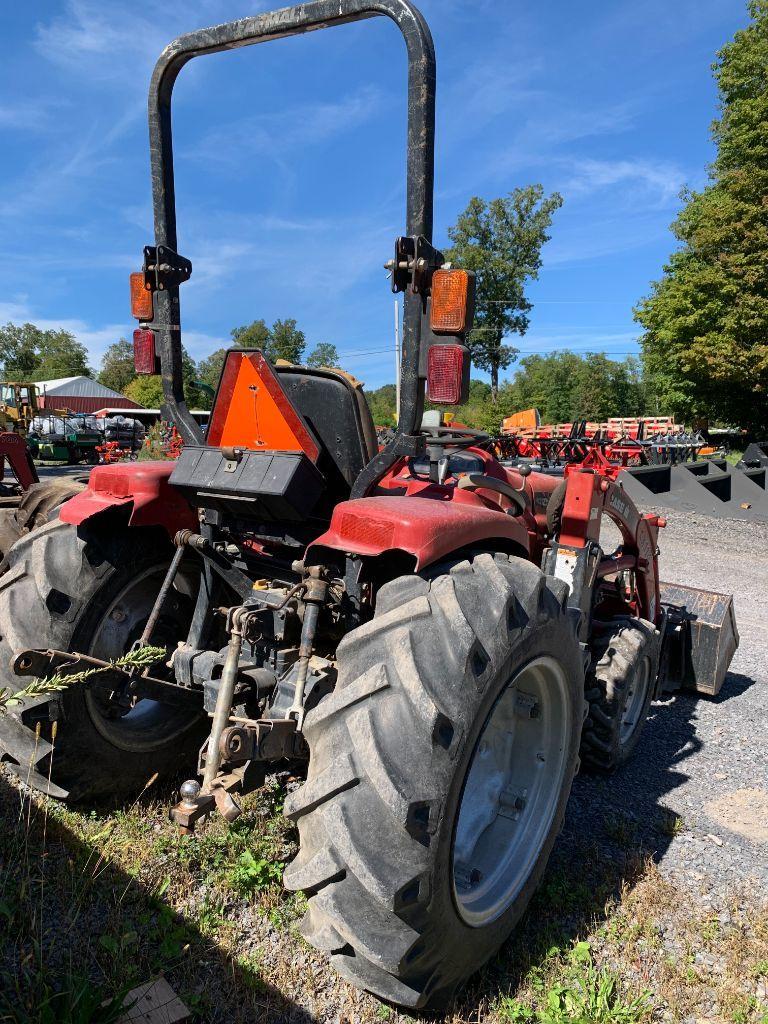 6696 CaseIH DX33 Tractor