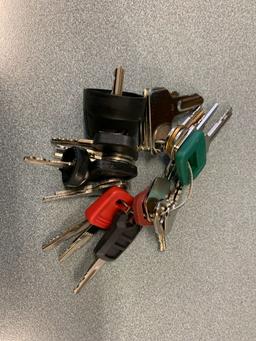 3704 24-Piece Heavy Equipment Key Set