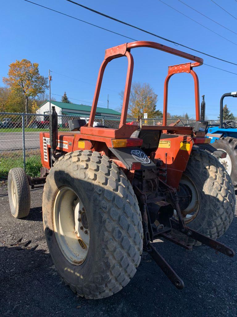 6717 Hesston 45-66 Tractor