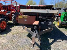 7409 Meyers M300 Spreader