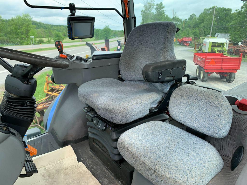 7477 New Holland T8030 Tractor